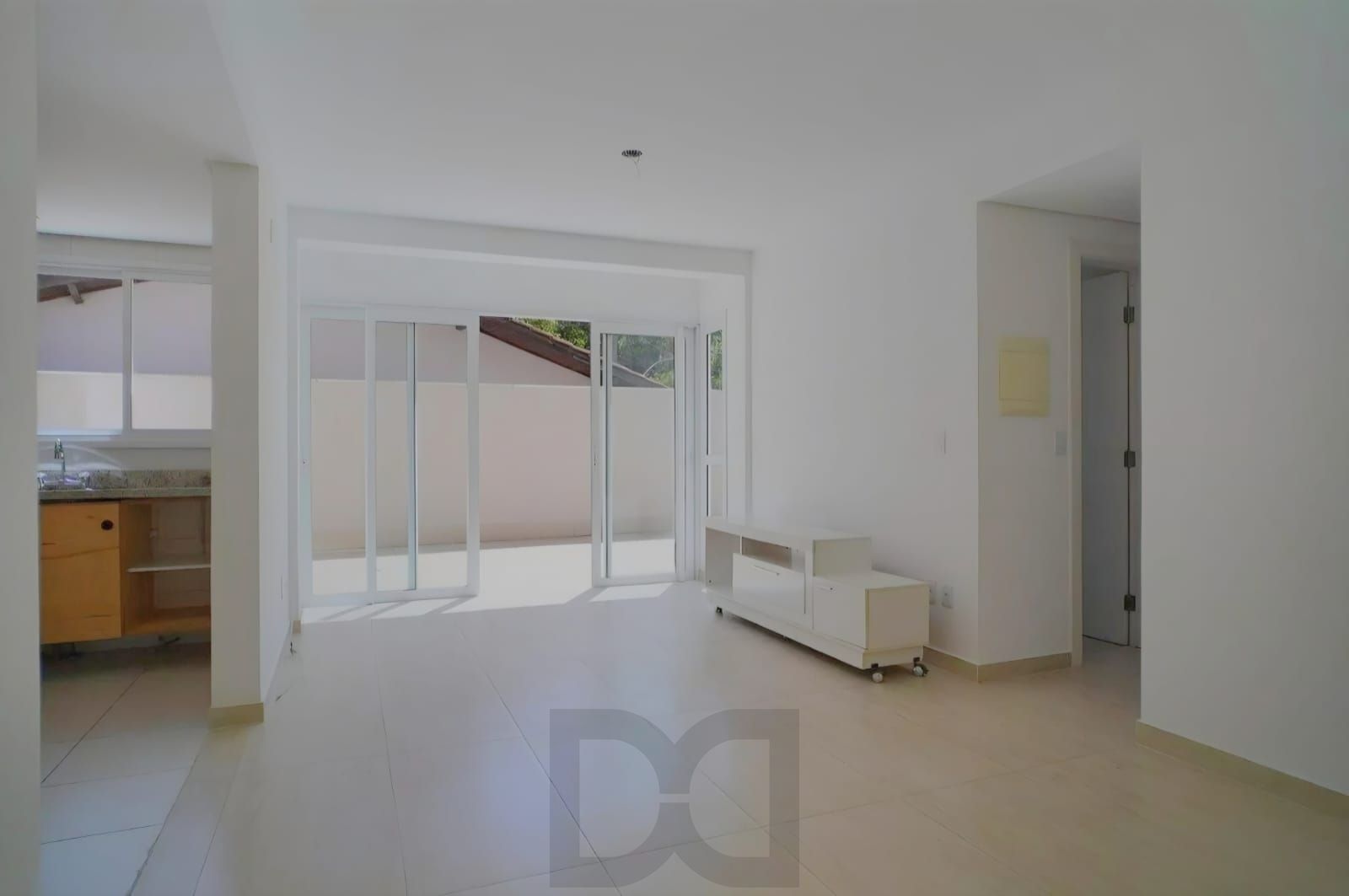 Edifício Jules Verne - Venda de apartamento com 02 dormitórios no bairro Petrópolis — foto 1