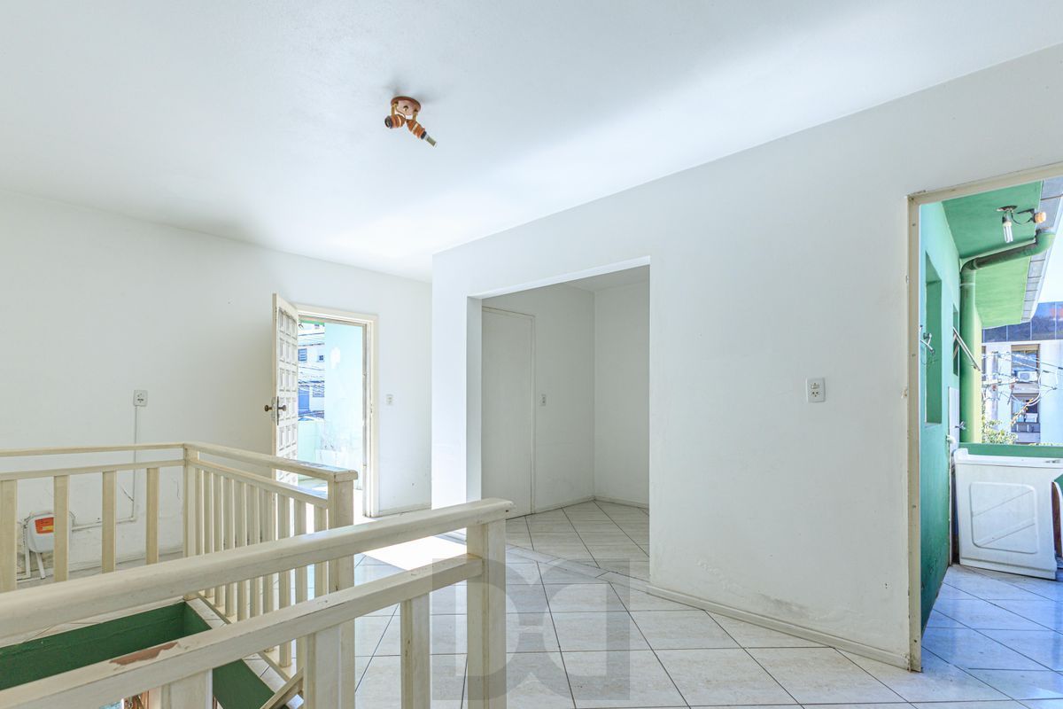 Casa 4 dormitórios Petrópolis — foto 9