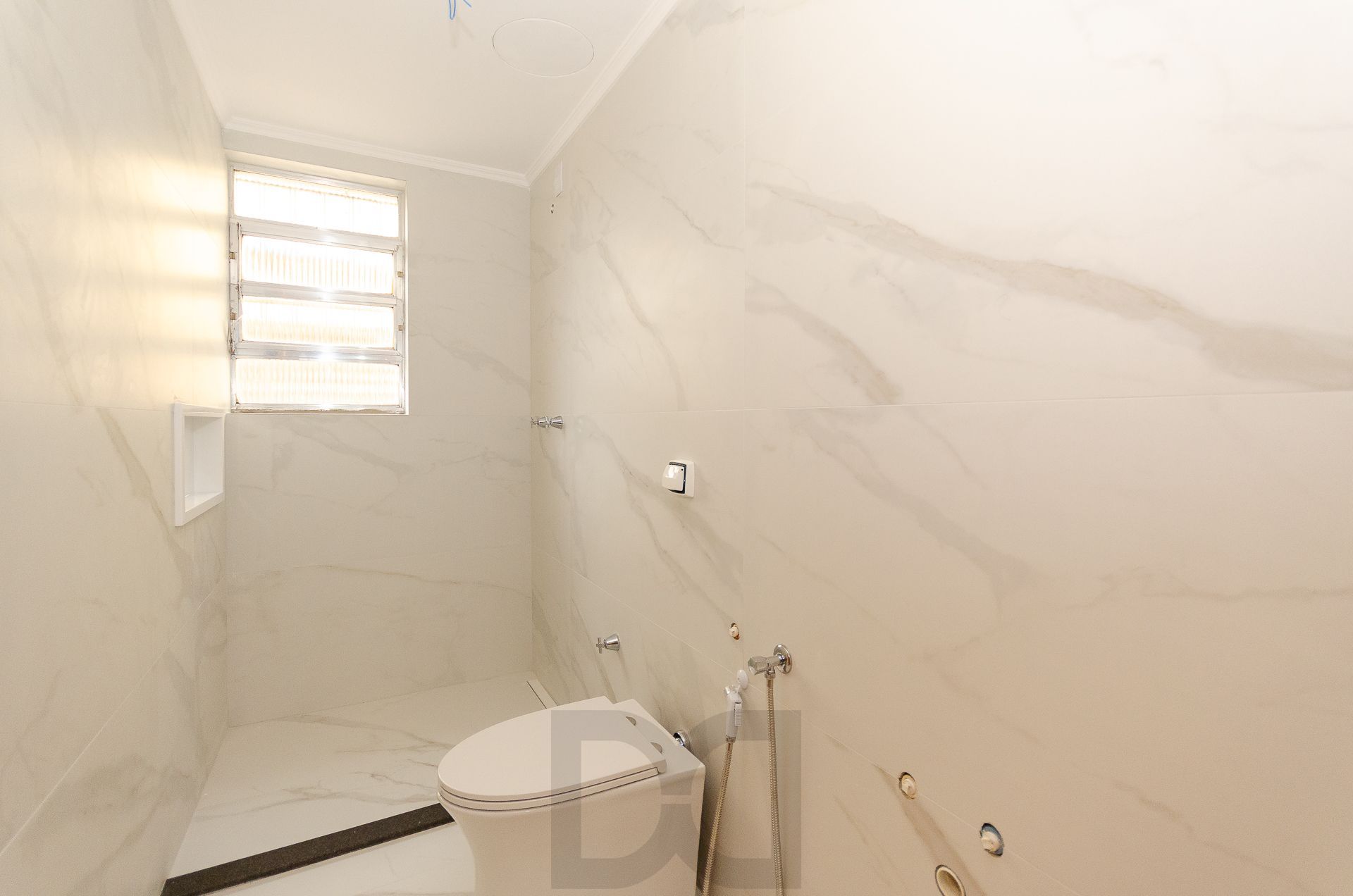 Edifício Itajubá - Apartamento a venda com 3 dormitórios no Bairro Menino Deus — foto 24