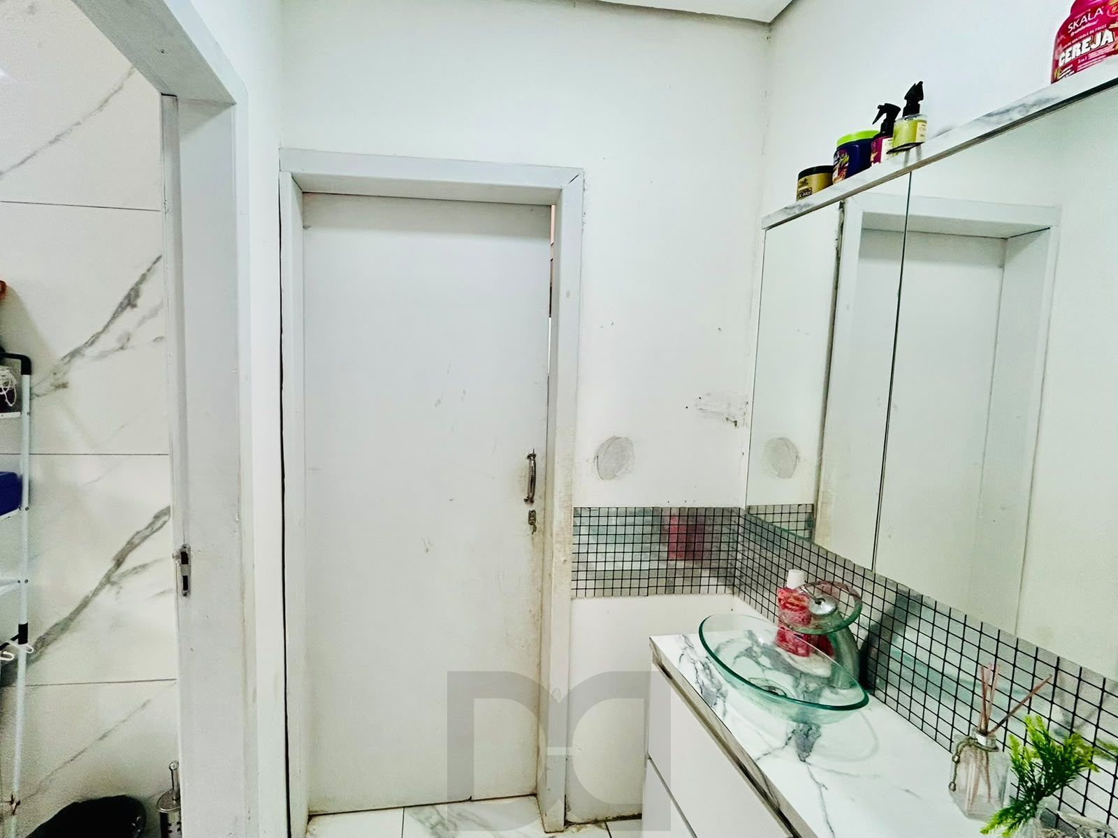 Casa 3 dormitórios com Suíte, Piscina e Salão de Festas — foto 17