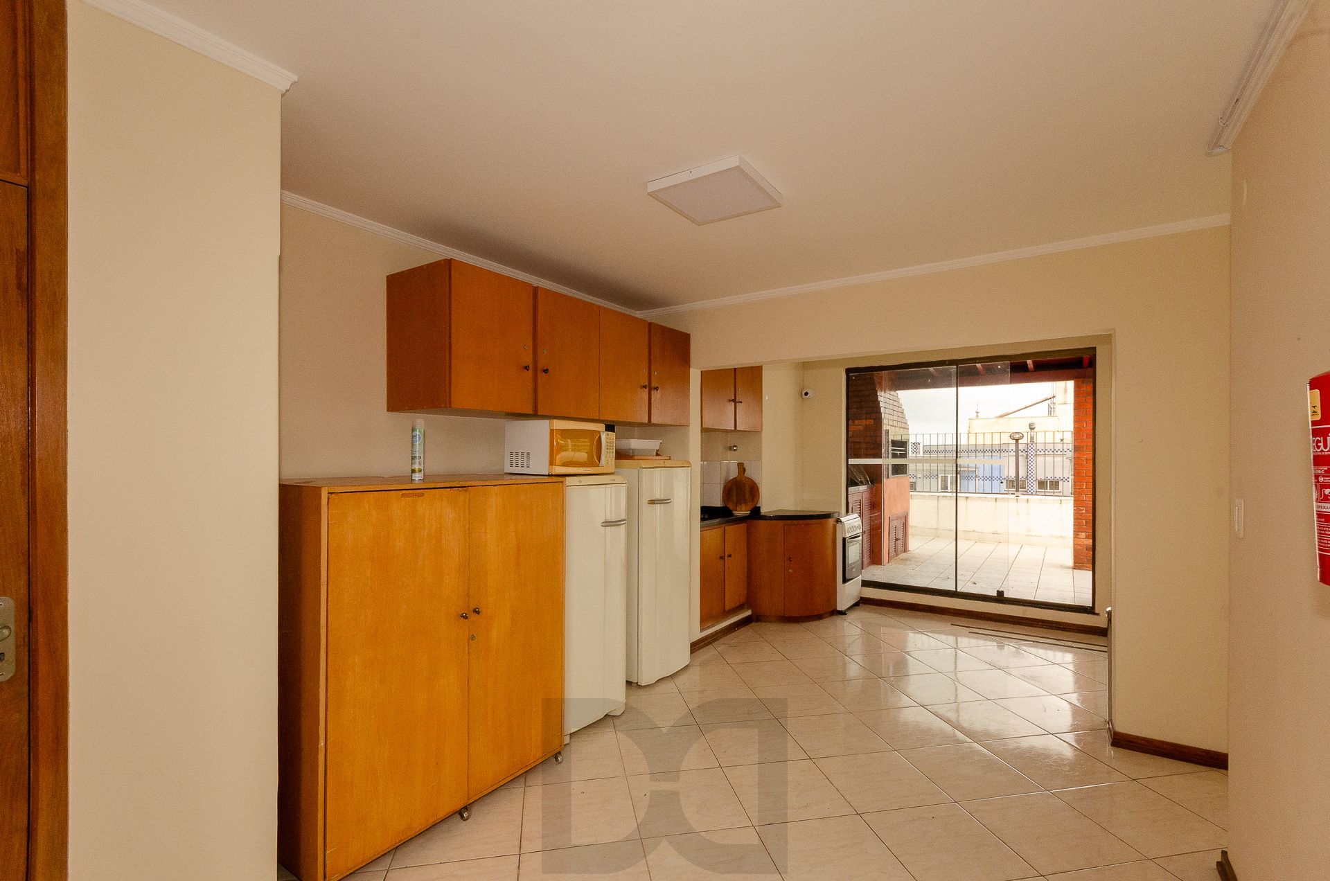 Edifício Everest - Apartamento a venda com 2 dormitórios no Centro Histórico. — foto 25