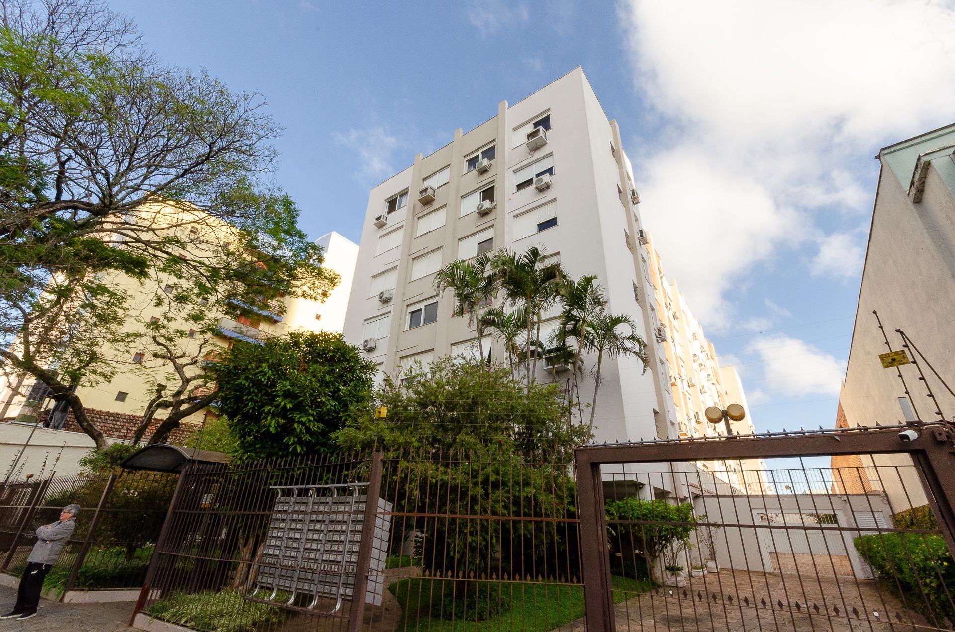 Edifício Itajubá - Apartamento a venda com 3 dormitórios no Bairro Menino Deus — foto 29