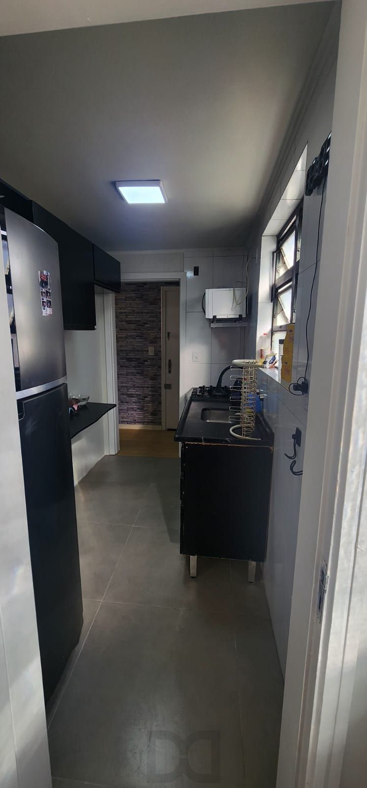 Edifício Dom Esteves - Apartamento a venda com um dormitório no Bairro Menino Deus — foto 3