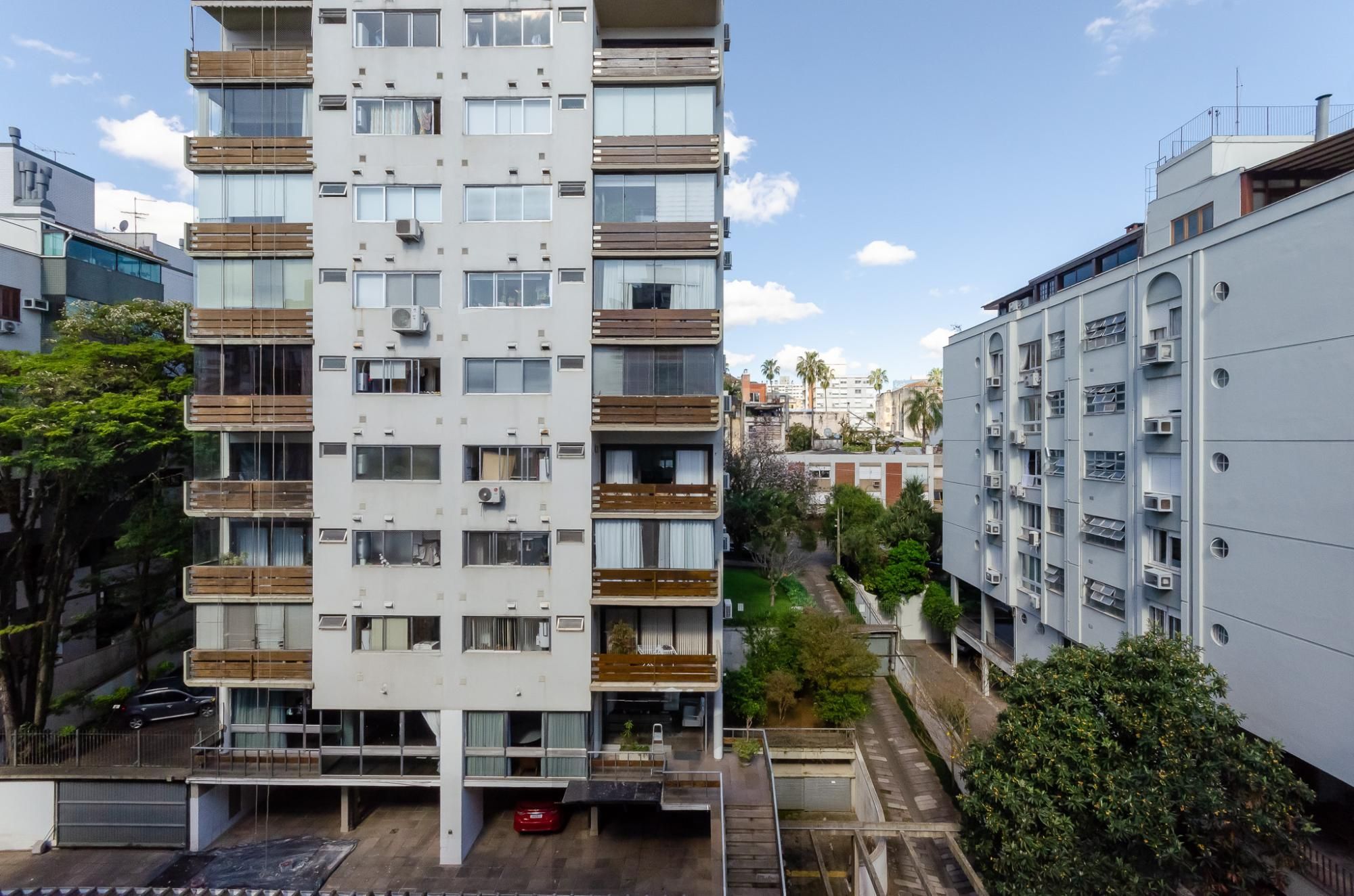 Edifício Jardim Pirapó apartamento 3 dormitórios no bairro Petrópolis — foto 14