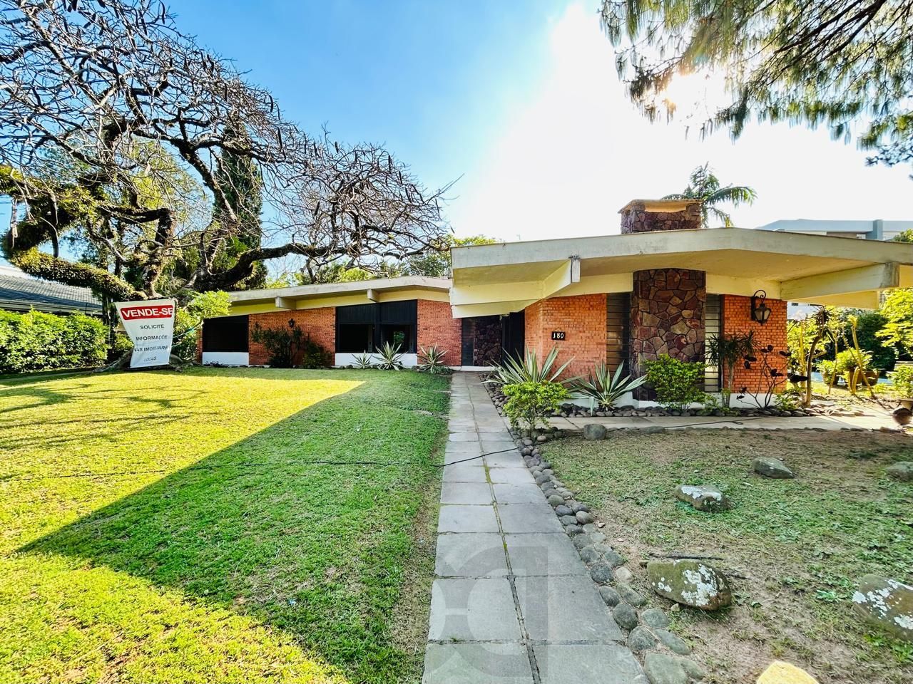 Casa 4 Dormitórios com Suíte no Bairro Vila Assunção num terreno de 1.438m2 — foto 4
