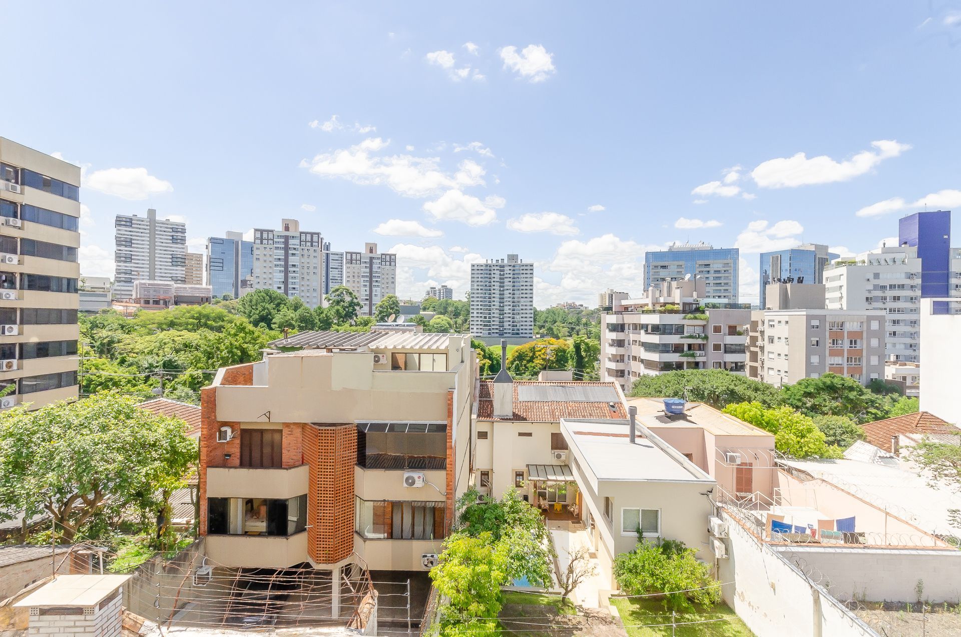 Edifício Anne Franke Apartamento com 3 Dormitórios no bairro Petrópolis — foto 8
