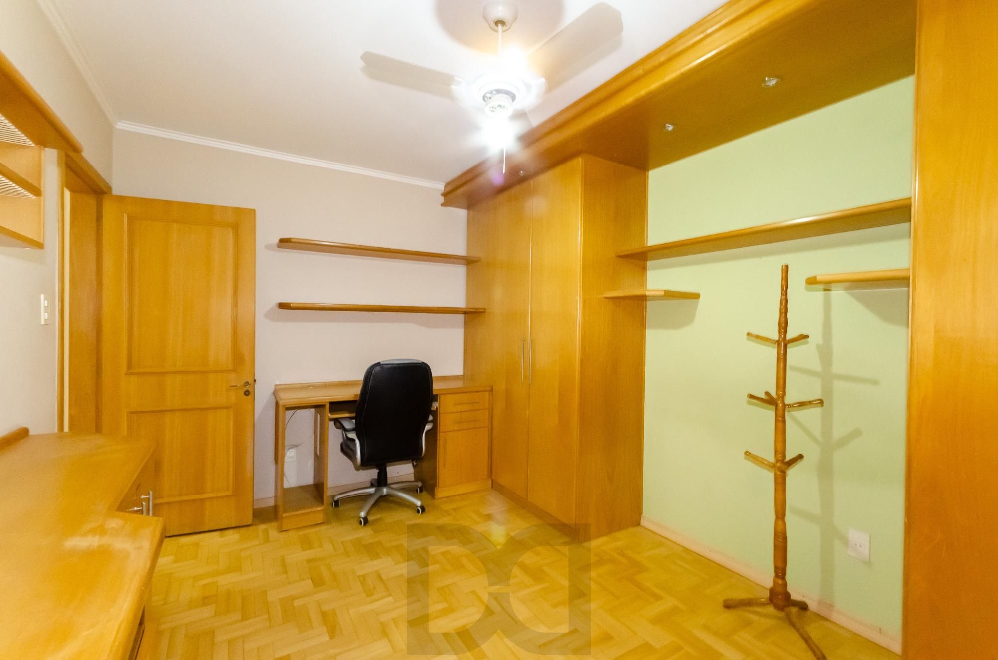 Edifício Ione Apartamento 3 dormitórios no Bairro Petrópolis — foto 17