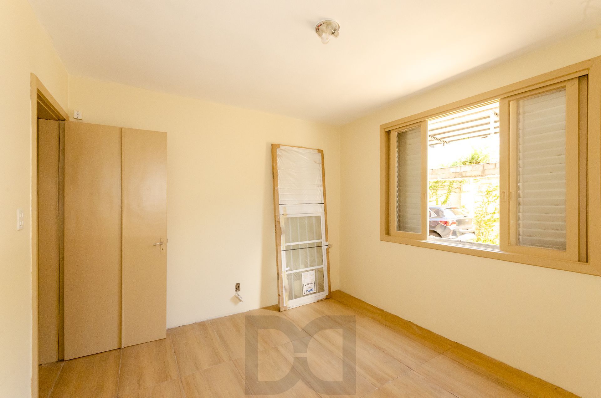 Edifício Dom Fernando Apartamento com 2 dormitórios com pátio e vaga de garagem no Partenon — foto 13