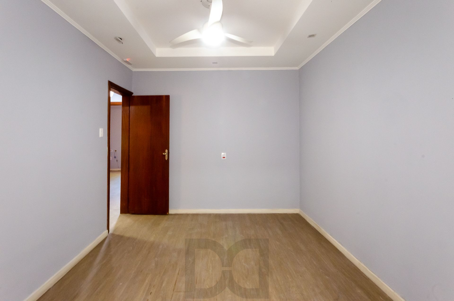Casa a venda no bairro São José com 3 dormitórios e amplo pátio — foto 7