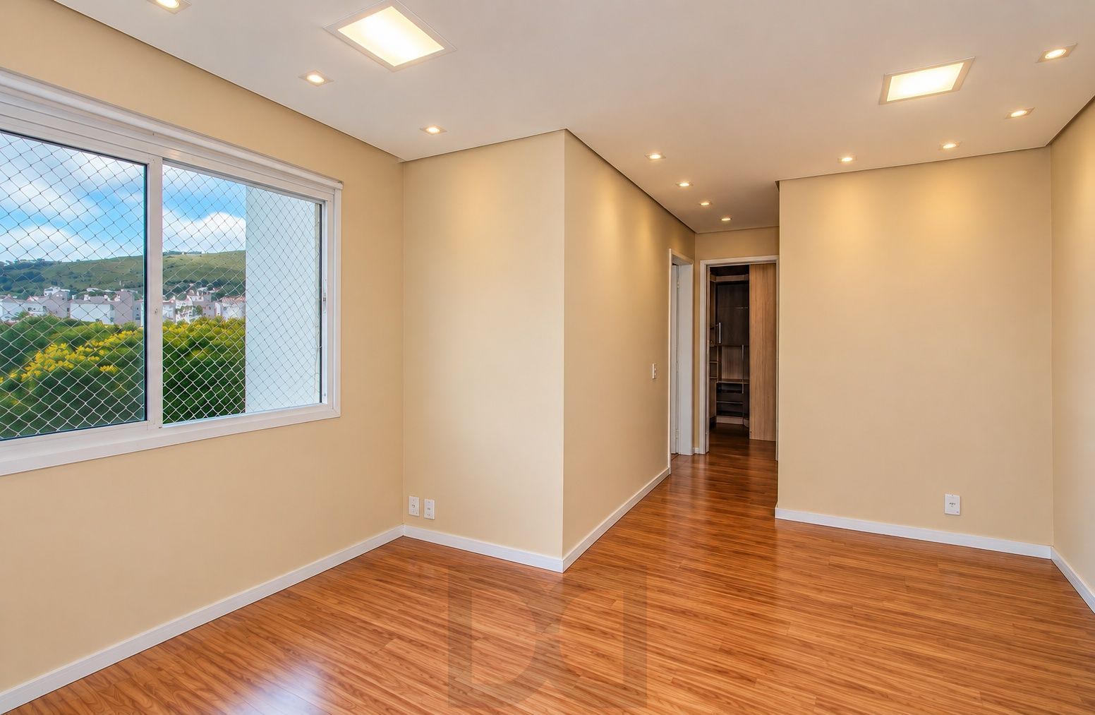 Apartamento 2 Dormitórios com Vaga no Alto Petrópolis | POA — foto 1