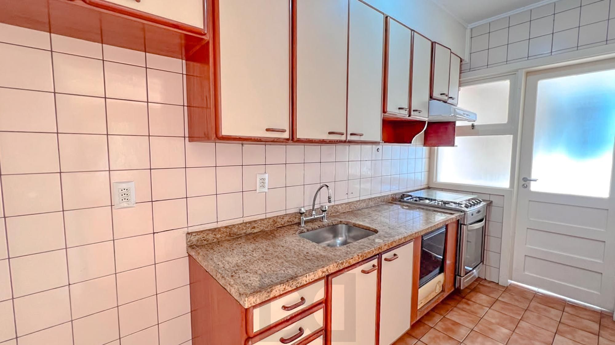 Apartamento 2 Dormitórios, 1 vaga, sacada com churrasqueira à venda-Menino Deus — foto 13