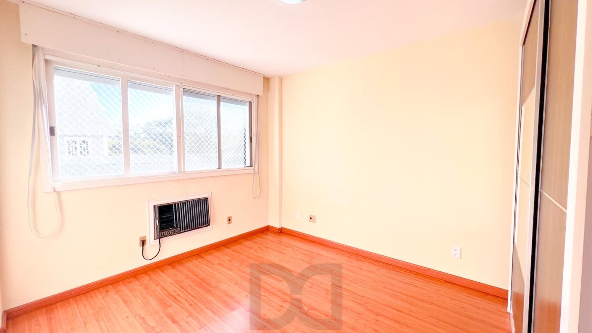 Apartamento 2 Dormitórios, 1 vaga, sacada com churrasqueira à venda-Menino Deus — foto 10