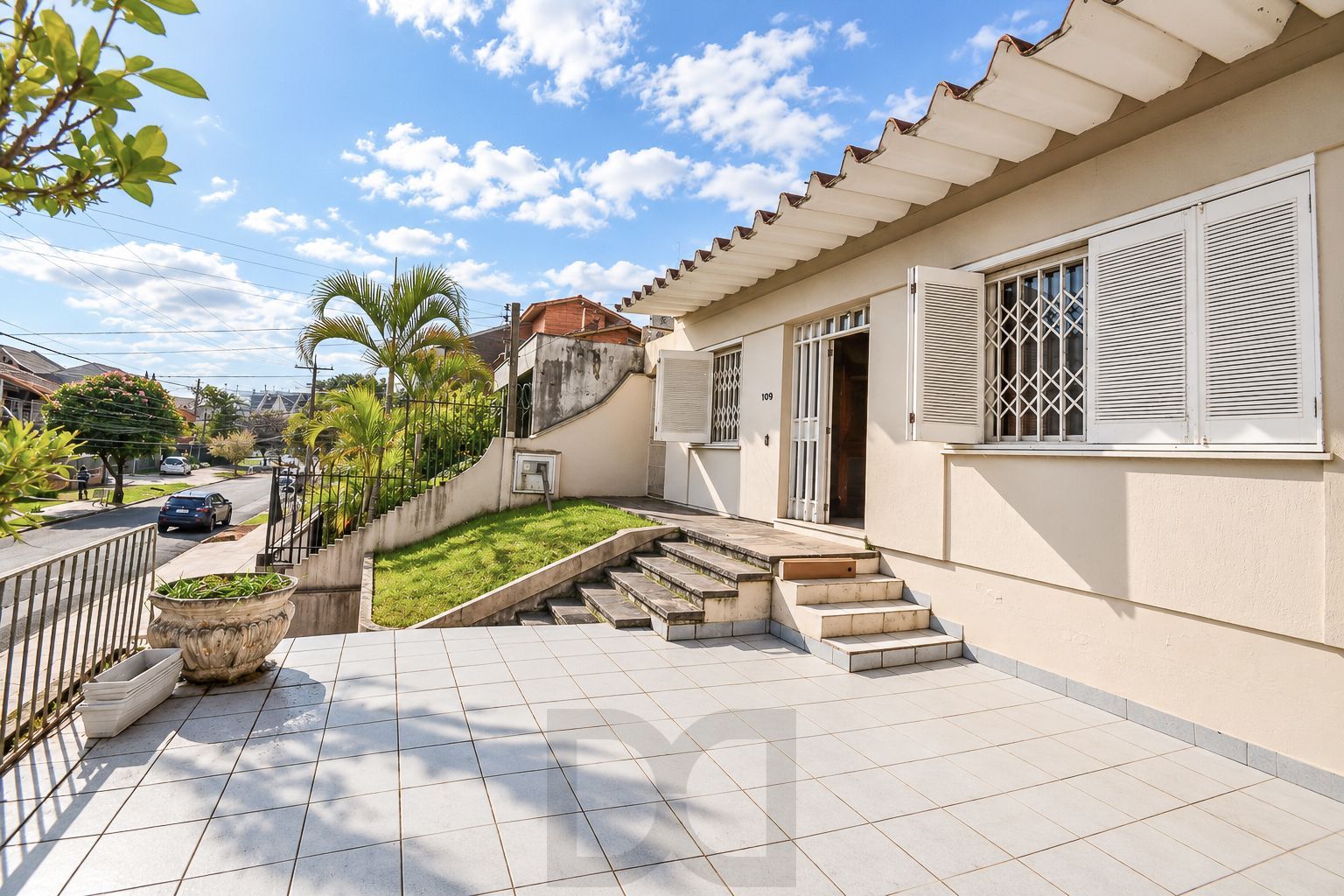 Casa à venda no Chácara das Pedras, 242,91 m², pátio e garagem para 2 carros — foto 1
