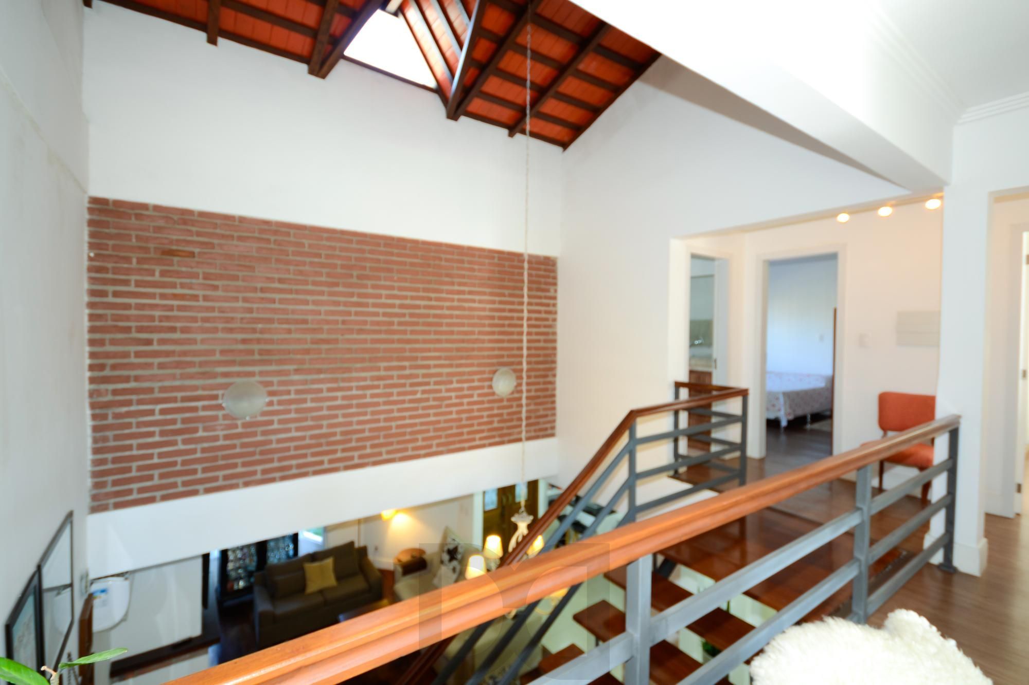 Casa com Piscina, 4 Quartos e 2 Suítes, 4 vagas | 480 m² — foto 10