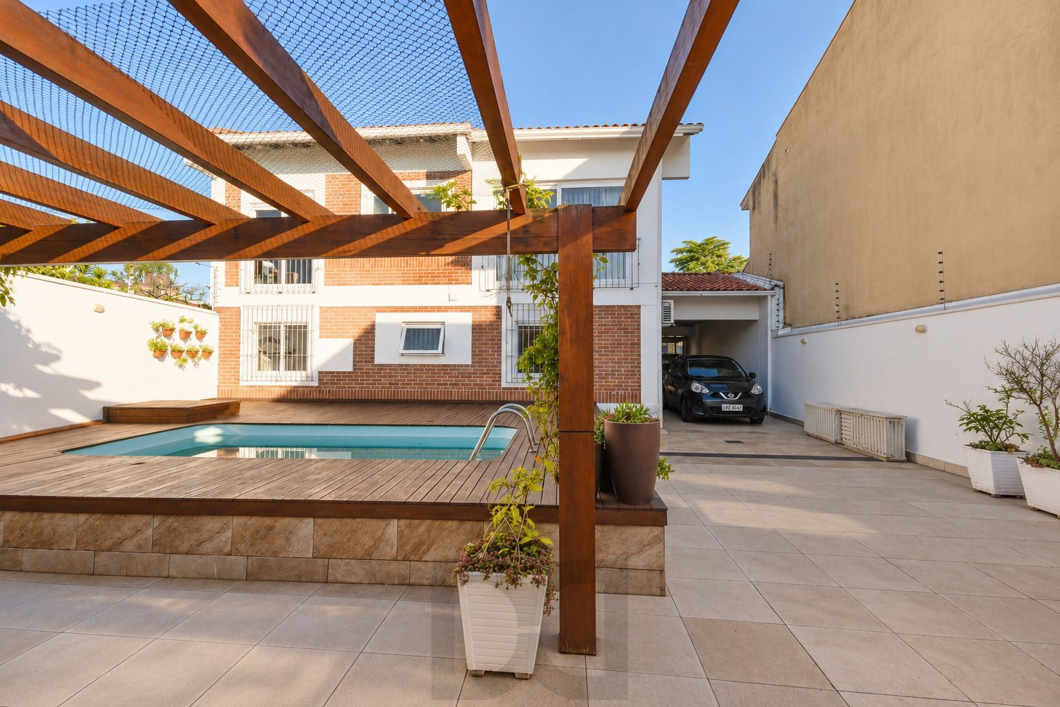 Casa com Piscina, 4 Quartos e 2 Suítes, 4 vagas | 480 m² — foto 30
