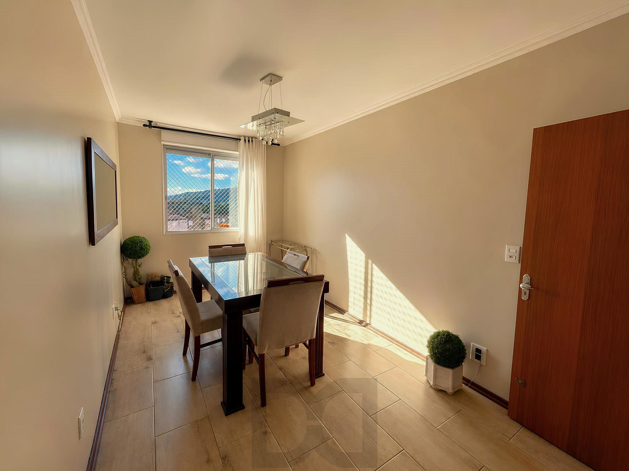 Venda: Apartamento 3 Dorms 1 VAGA em Jardim Sabará, POA — foto 1