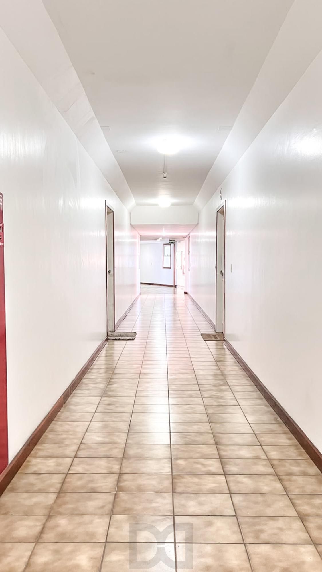 Apartamento 2 Dormitórios, 1 vaga, sacada com churrasqueira à venda-Menino Deus — foto 20