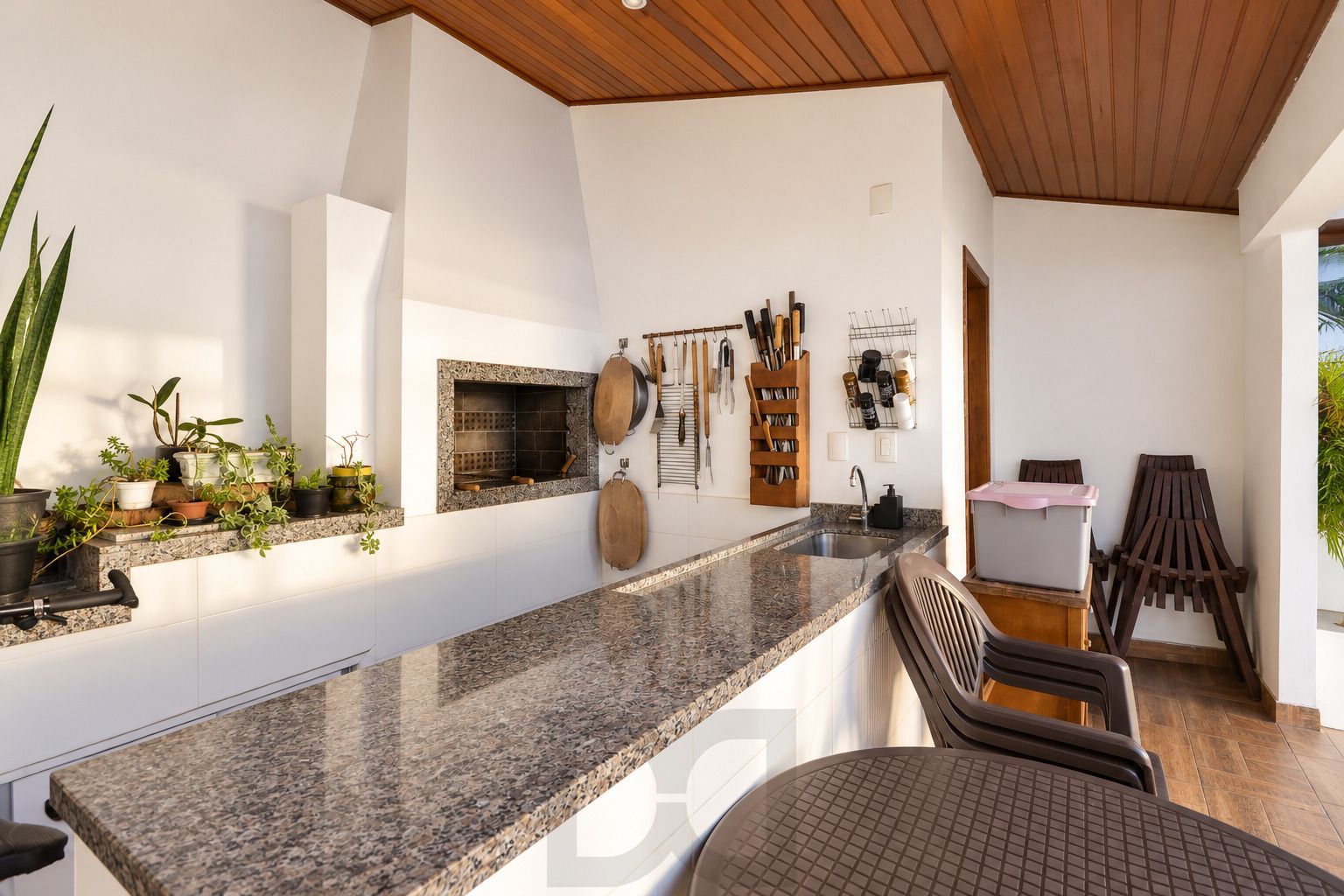 Casa com Piscina, 4 Quartos e 2 Suítes, 4 vagas | 480 m² — foto 28