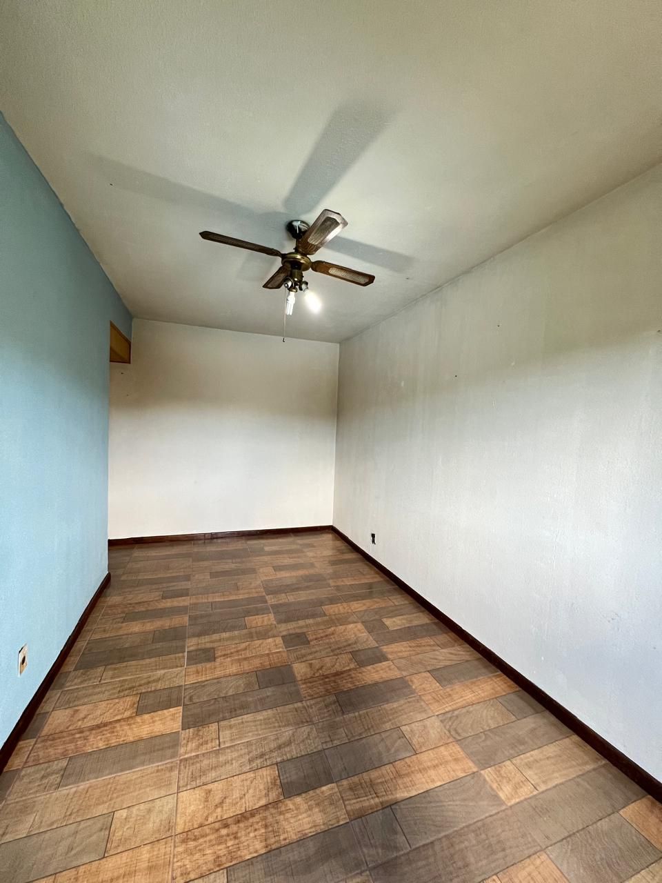 Oportunidade em Porto Alegre: Apartamento com 2 Dormitórios, 1 Vaga no J Sabará — foto 1