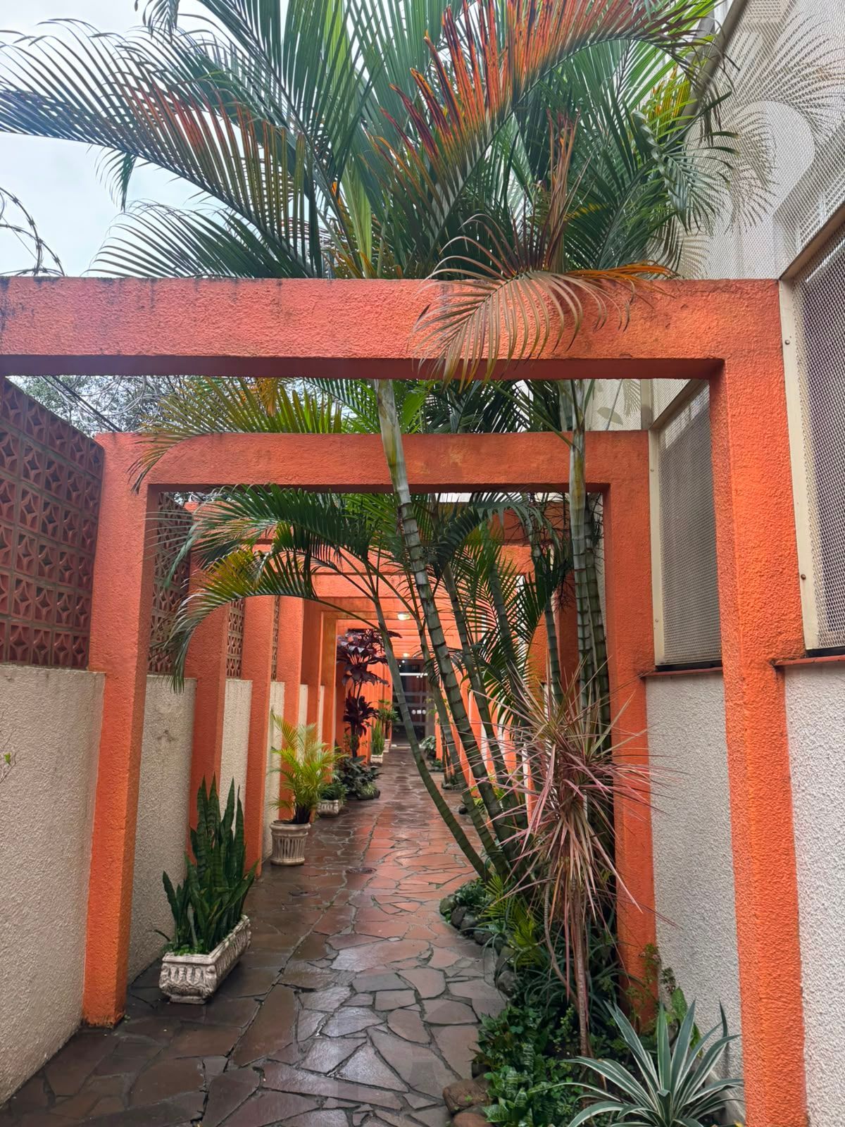 APARTAMENTO 2 DORM REFORMADO FRENTE ZAFFARI CIDADE BAIXA — foto 12