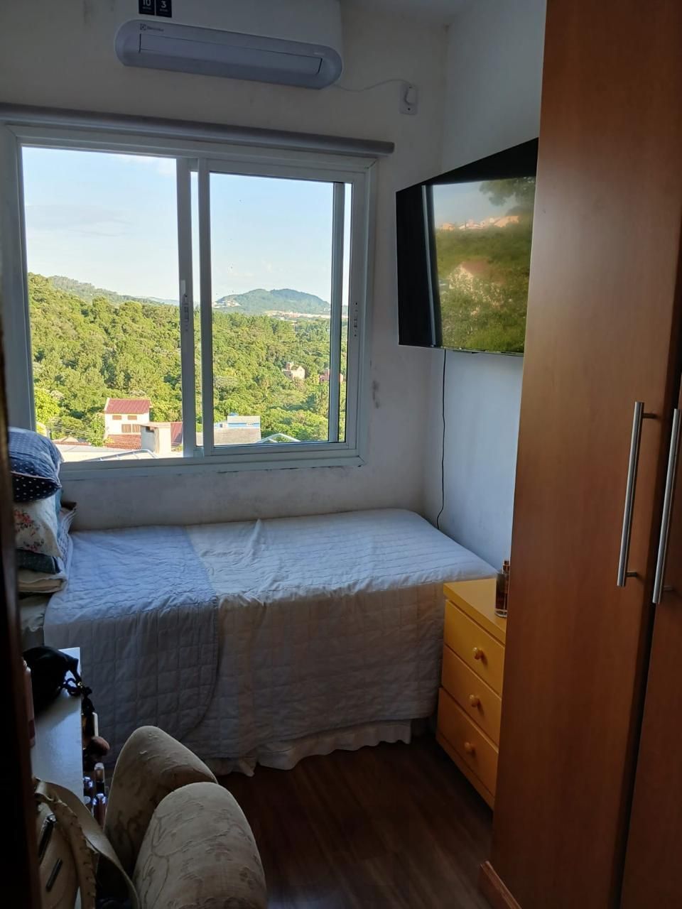 SOBRADO 3 DORMITÓRIOS PARA MORAR NA VILA NOVA COM PATIO ACEITA FINANCIAMENTO — foto 12
