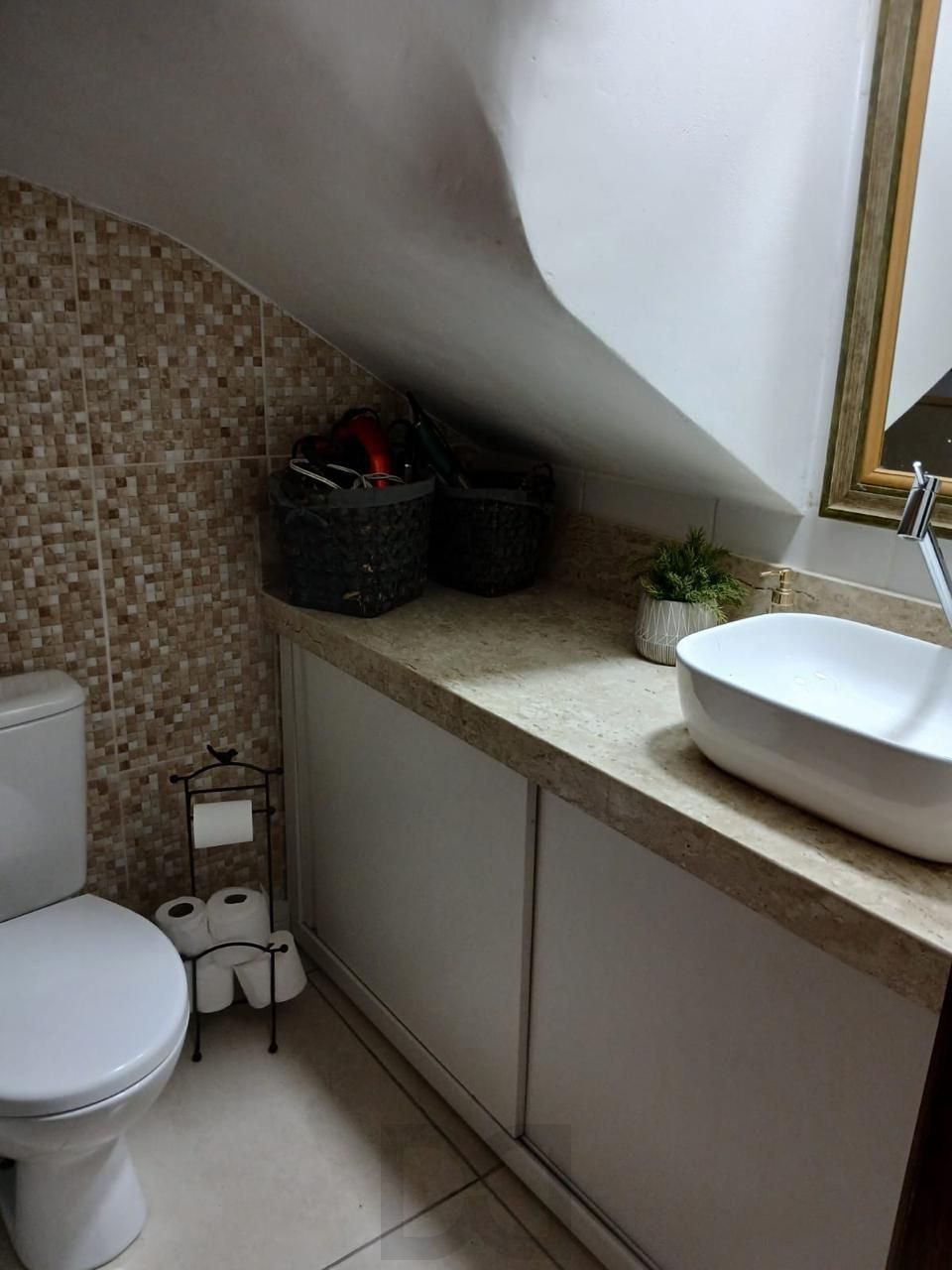 SOBRADO 3 DORMITÓRIOS PARA MORAR NA VILA NOVA COM PATIO ACEITA FINANCIAMENTO — foto 15