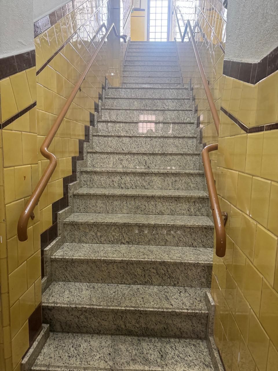 Apartamento de 2 Dormitórios na Av. Azenha - Ótima Oportunidade — foto 4