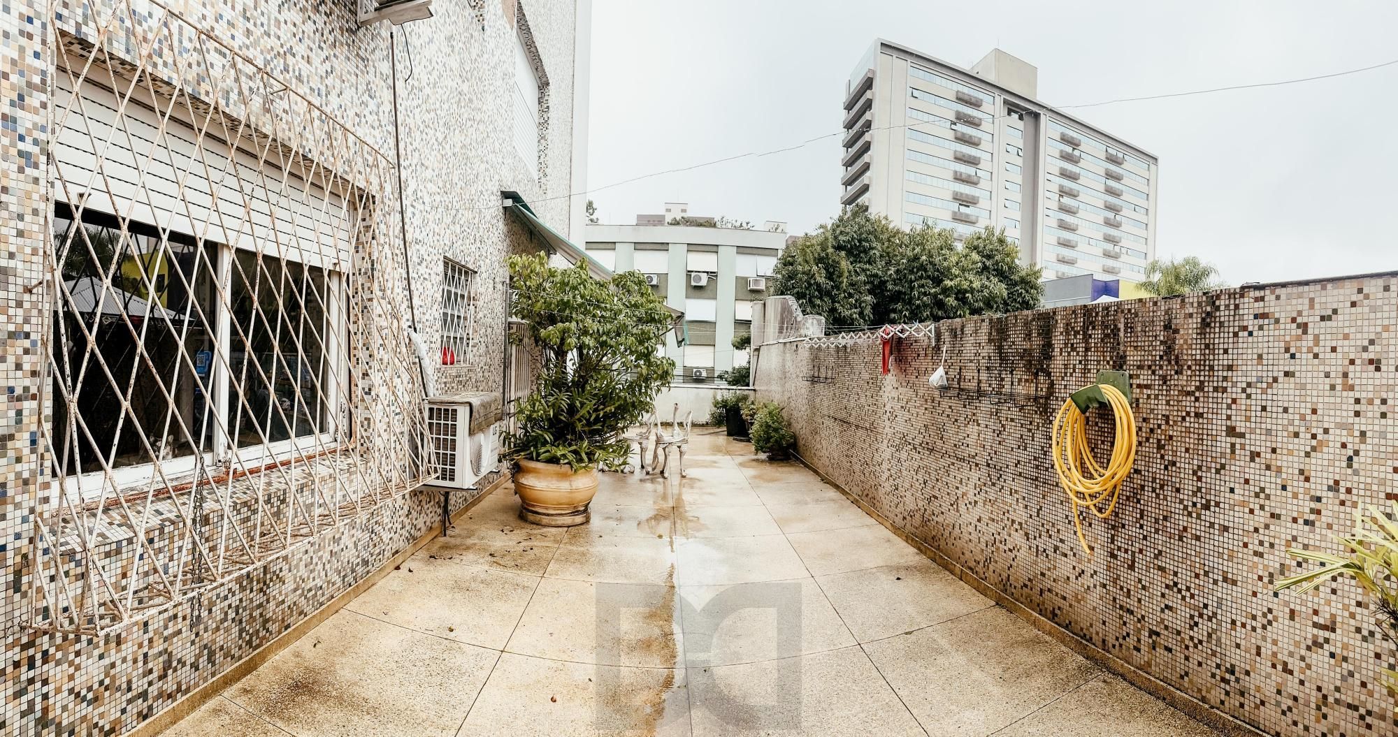 APTO 2 DORMITÓRIOS COM TERRAÇO RUA BOTAFOGO BAIRRO MENINO DEUS — foto 16