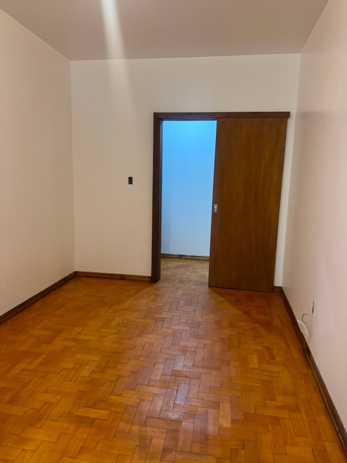 APARTAMENTO 2 DORM REFORMADO FRENTE ZAFFARI CIDADE BAIXA — foto 5