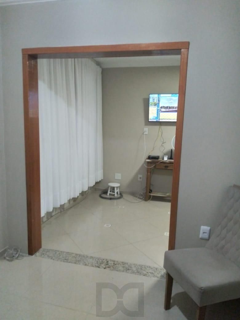 Apartamento Térreo 2 Dormitórios com Garagem – Bairro São José — foto 10