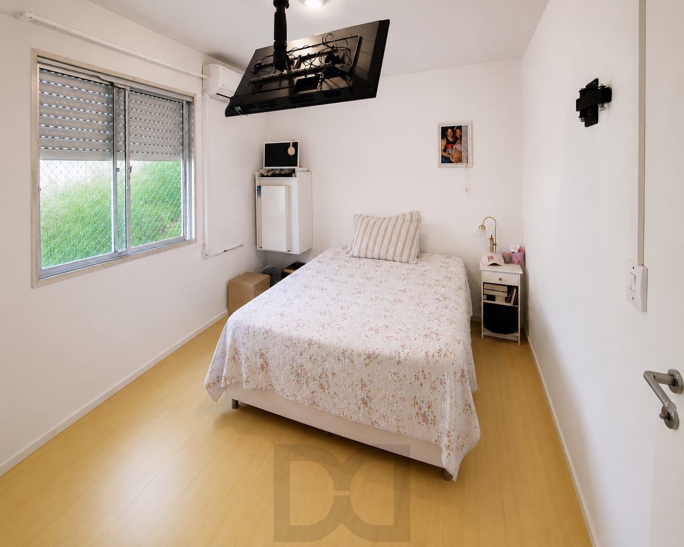 DORM 1