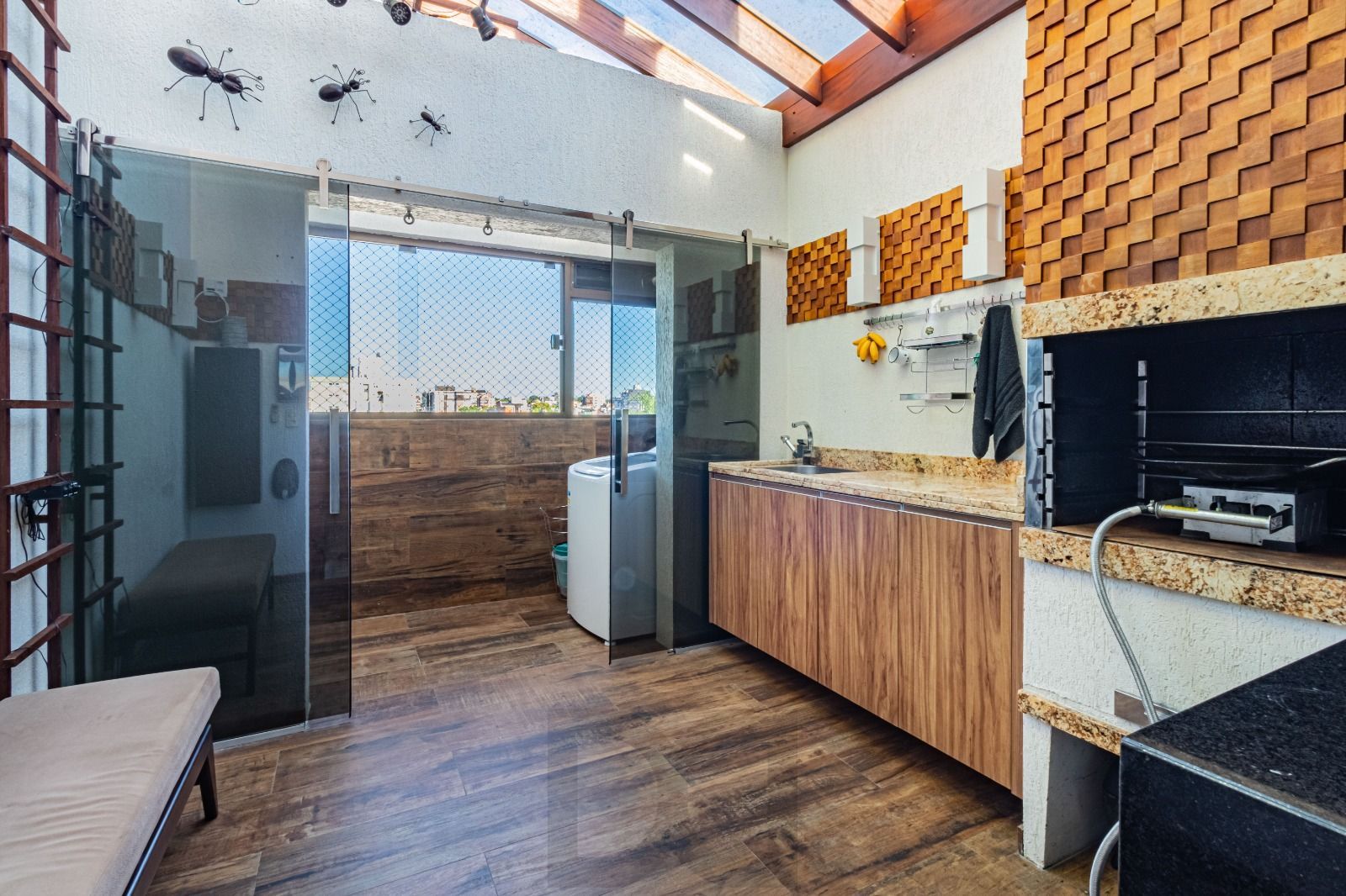 Oportunidade Única! Prédio Comercial em Localização Privilegiada em Porto Alegre — foto 23