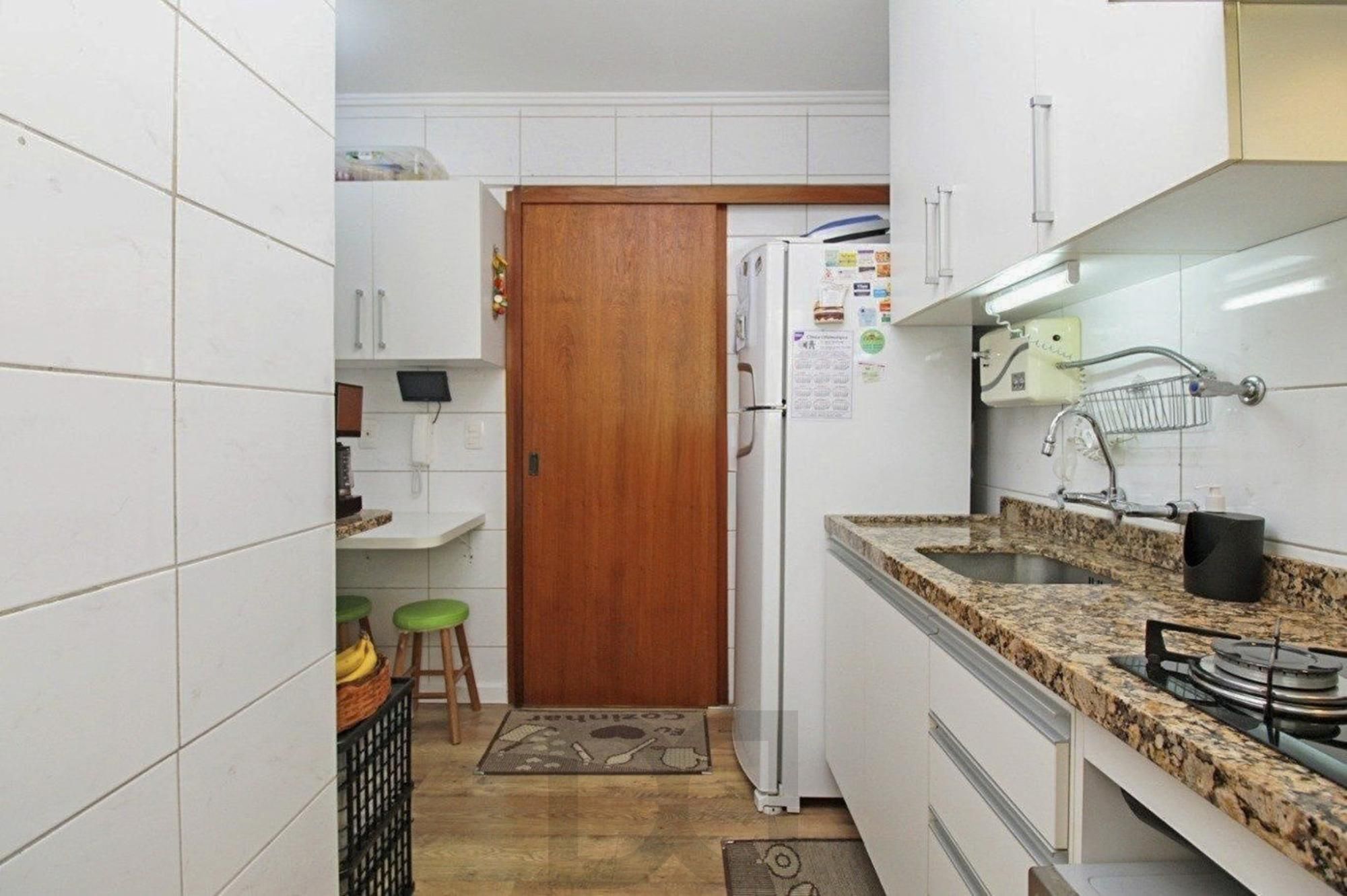 Apartamento a venda no bairro Petrópolis — foto 16
