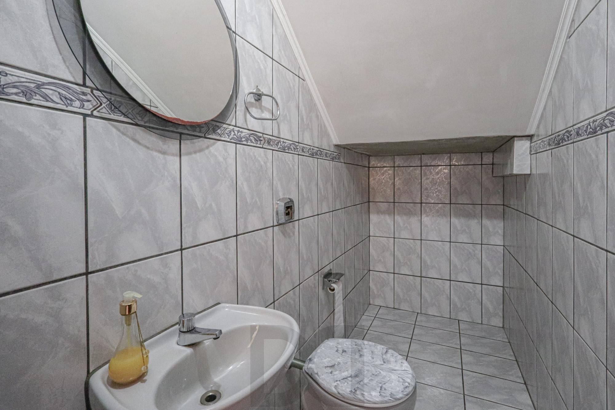 Casa a venda no bairro São José — foto 5
