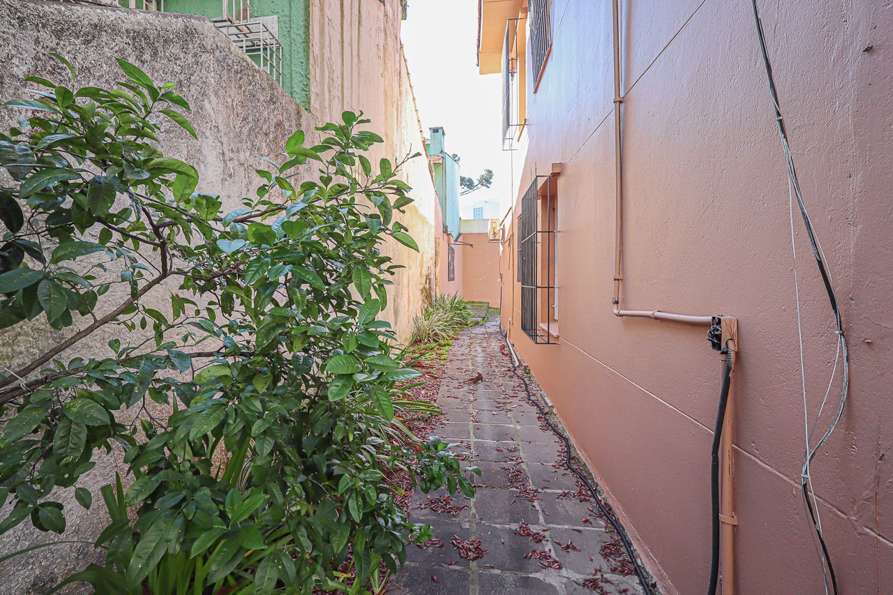 Casa a venda no bairro Petrópolis — foto 34