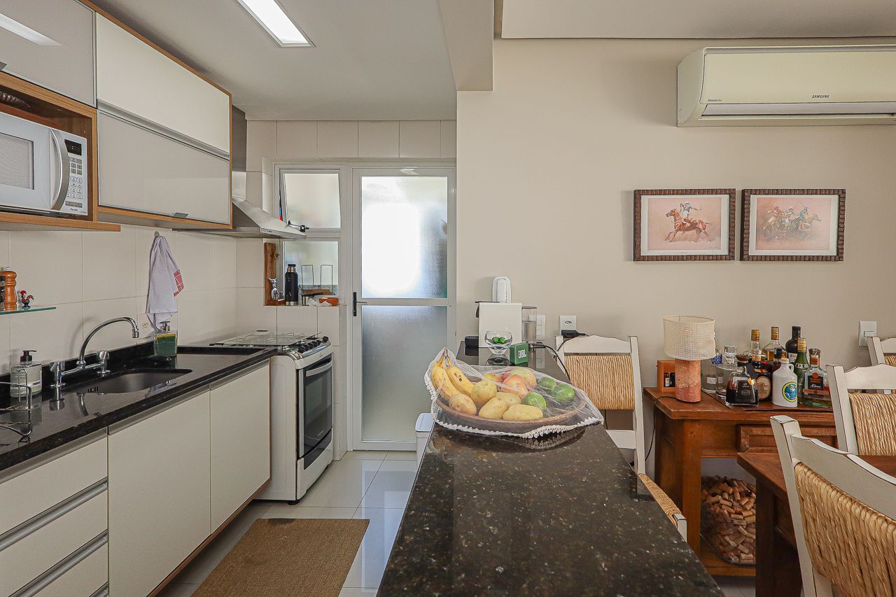 Apartamento a venda no bairro Petrópolis — foto 12