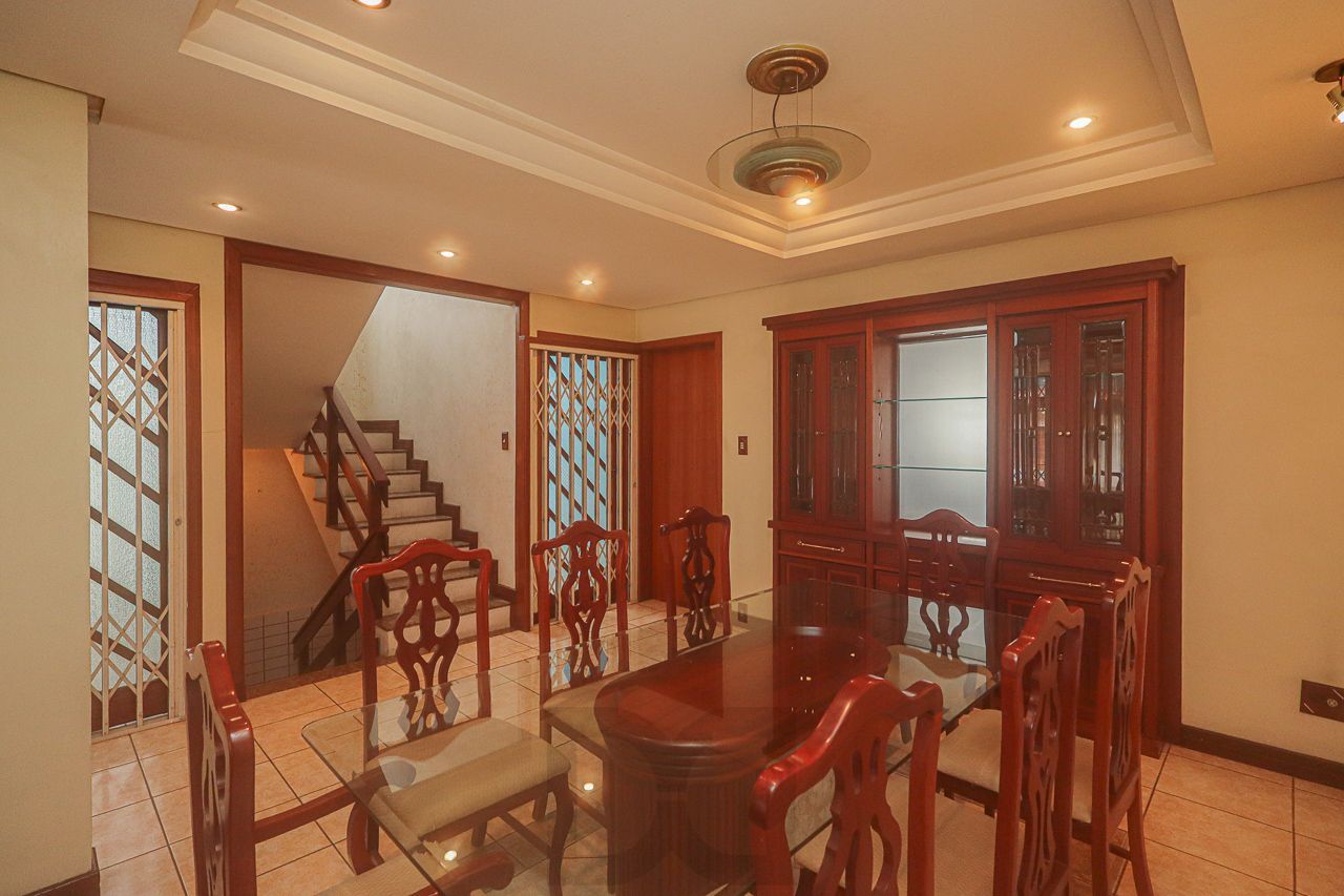 Casa a venda no bairro Jardim Lindóia — foto 1