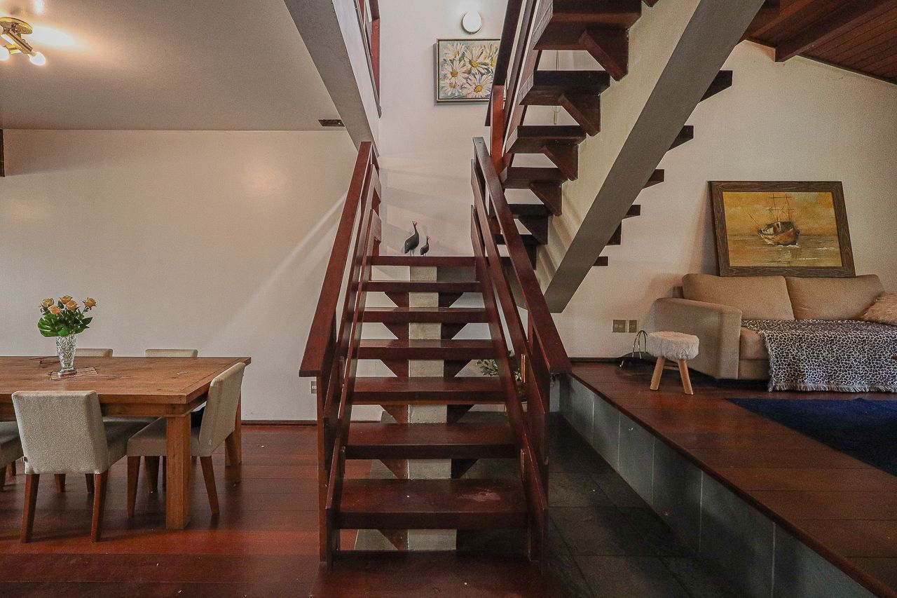 Casa a venda no bairro Mont' Serrat — foto 8
