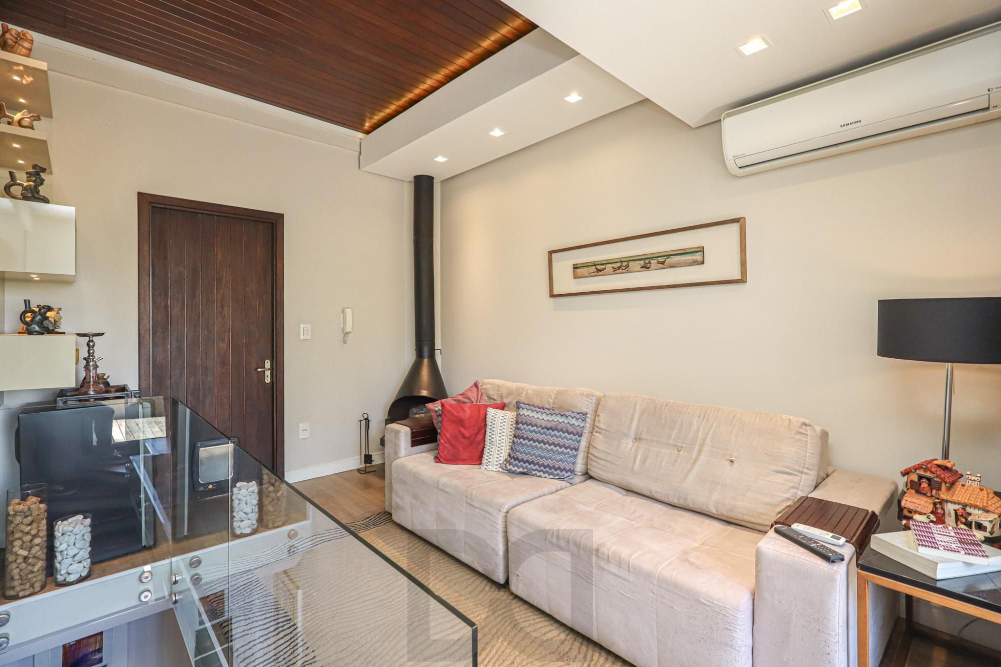 Apartamento triplex a venda no bairro Rio Branco — foto 1