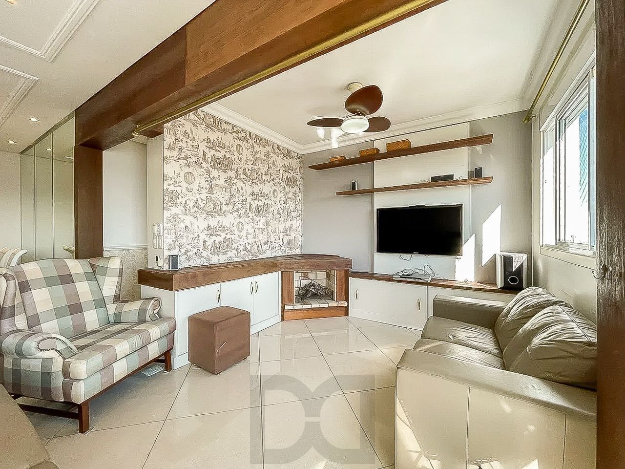 Apartamento a venda no bairro Petrópolis — foto 2