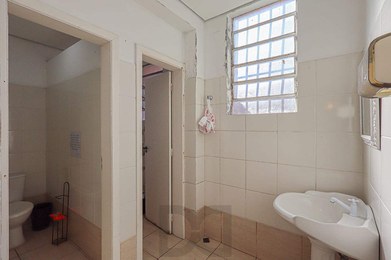 Casa a venda no bairro Petrópolis — foto 9