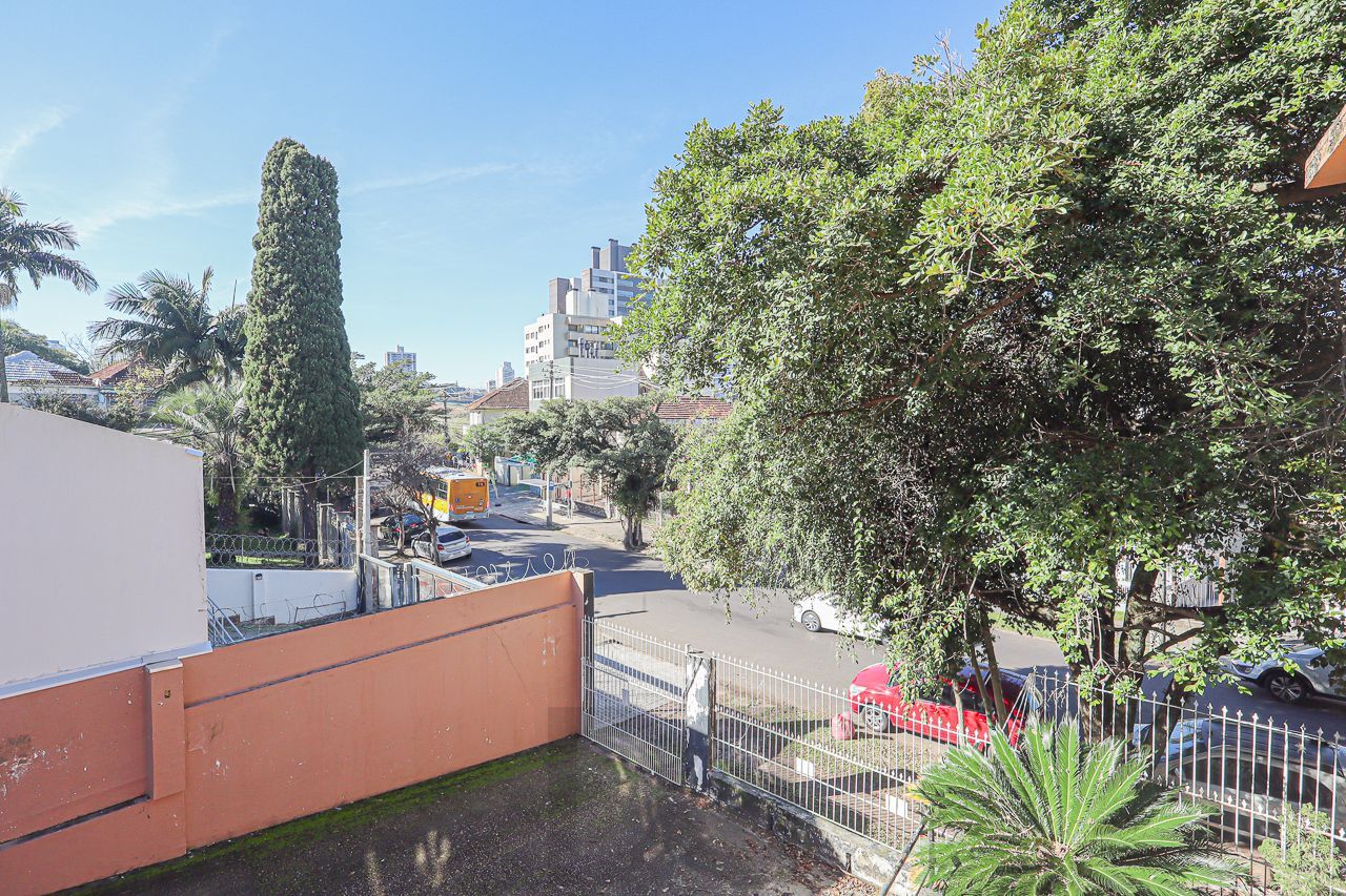 Casa a venda no bairro Petrópolis — foto 30