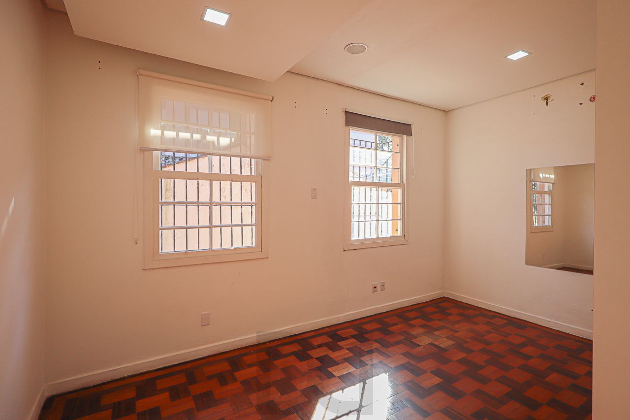 Casa a venda no bairro Petrópolis — foto 10