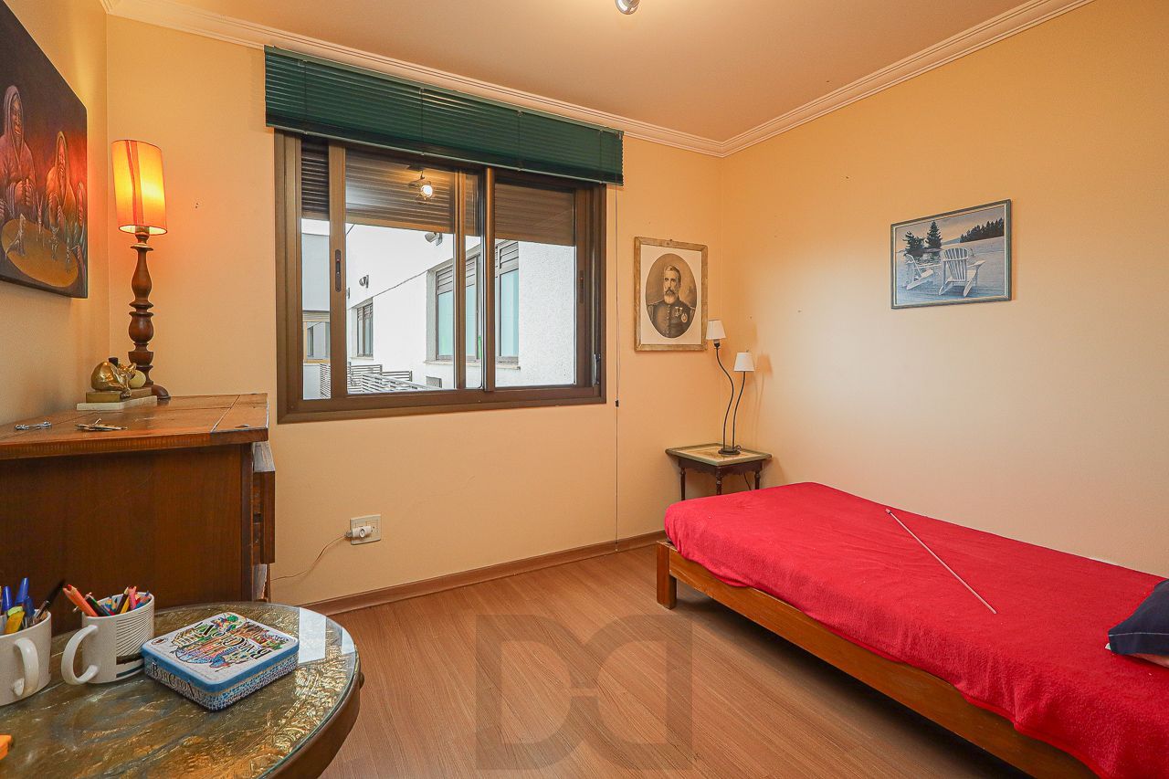 Apartamento a venda no bairro Petrópolis — foto 28