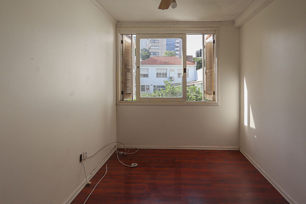 Apartamento a venda no bairro Petrópolis — foto 17
