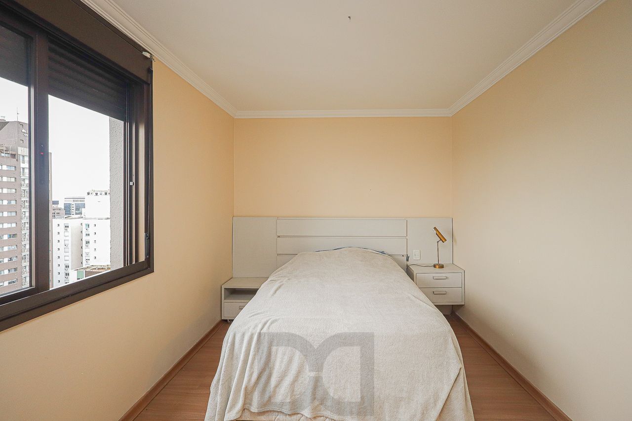Apartamento a venda no bairro Petrópolis — foto 22