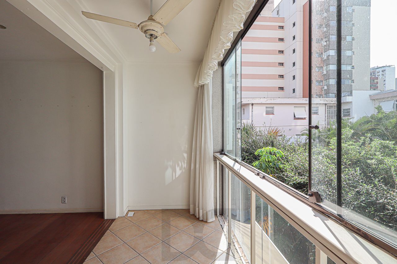Apartamento a venda no bairro Petrópolis — foto 7