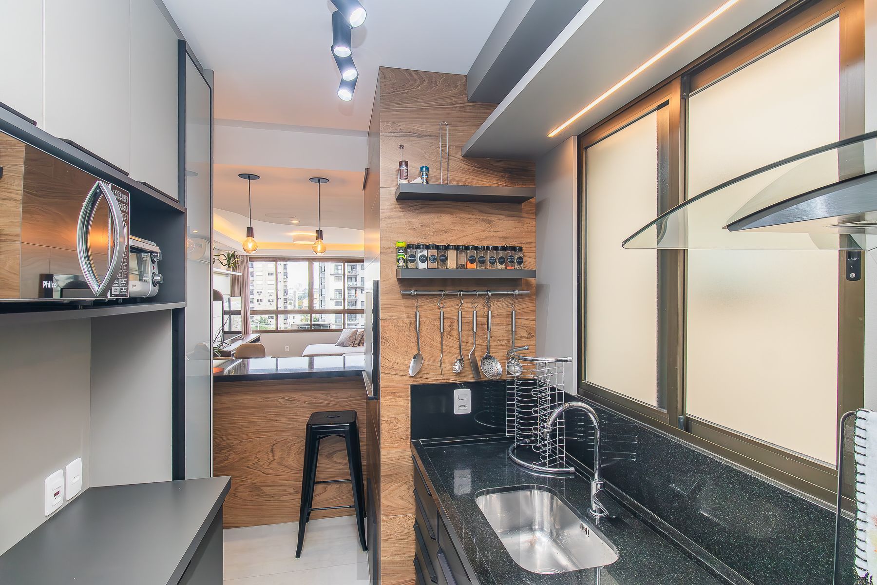 Apartamento mobiliado à venda no bairro Petrópolis — foto 15