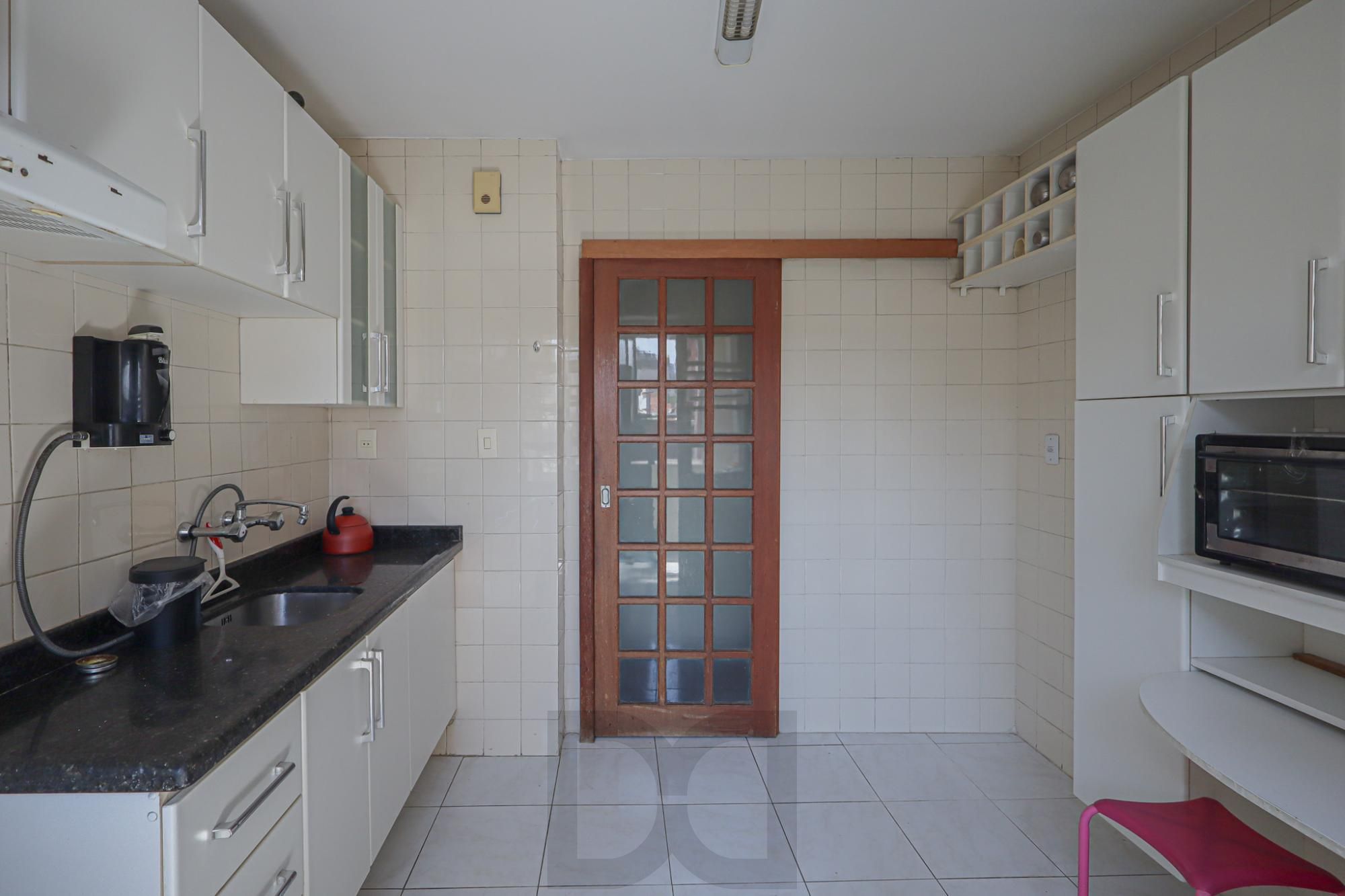 Apartamento a venda no bairro Petrópolis — foto 32
