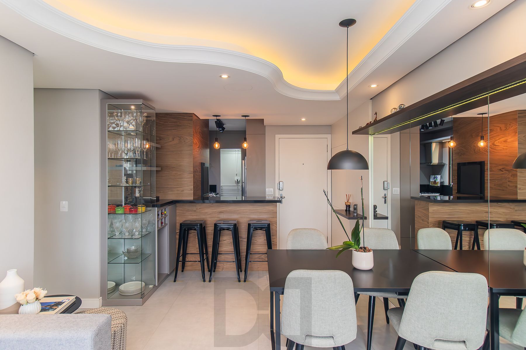 Apartamento mobiliado à venda no bairro Petrópolis — foto 9